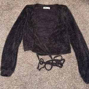 Holister tie up long sleeve crop top